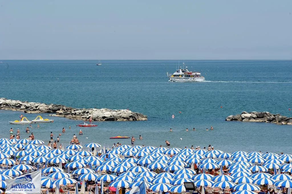 Hotel Vienna Cattolica